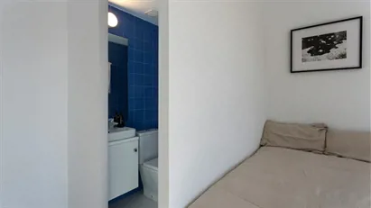 Room for rent in Madrid Fuencarral-El Pardo, Madrid