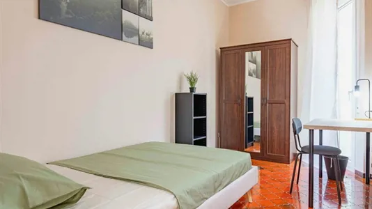 Rooms in Milano Zona 8 - Fiera, Gallaratese, Quarto Oggiaro - photo 1