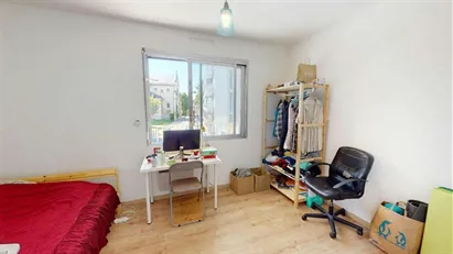 Room for rent in Grenoble, Auvergne-Rhône-Alpes