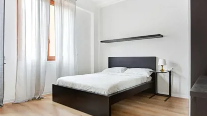 Room for rent in Milano Zona 6 - Barona, Lorenteggio, Milan