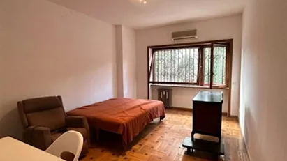 Room for rent in Roma Municipio II – Parioli/Nomentano, Rome