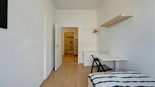 Rooms in Stuttgart Bad Cannstatt - photo 2