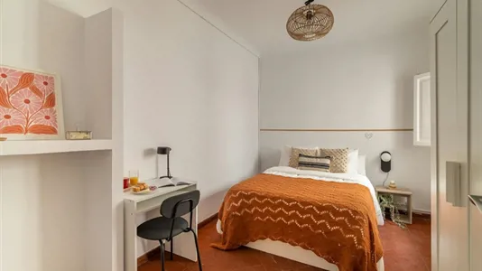 Rooms in Barcelona Ciutat Vella - photo 3