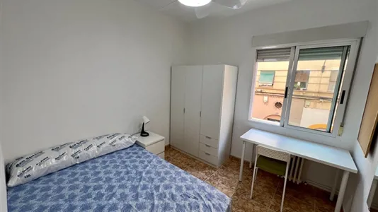 Rooms in Zaragoza - photo 3