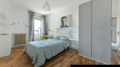 Room for rent in Milano Zona 2 - Stazione Centrale, Gorla, Turro, Greco, Crescenzago, Milan