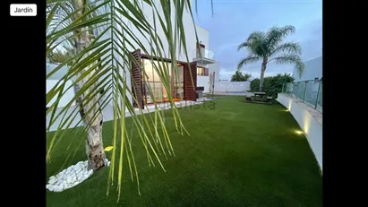 House for rent in Dos Hermanas, Andalucía