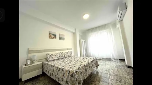 Rooms in Castellón de la Plana/Castelló de la Plana - photo 2