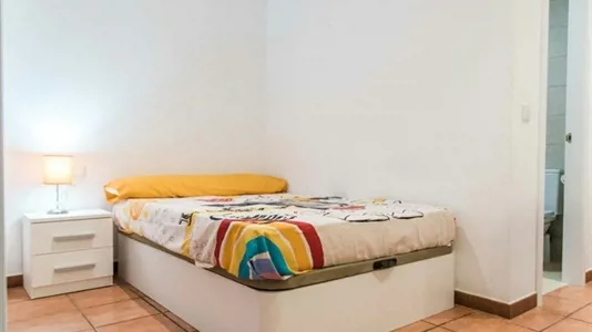 Rooms in Valencia Ciutat Vella - photo 2