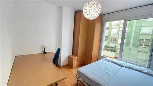 Rooms in Sabadell - photo 1