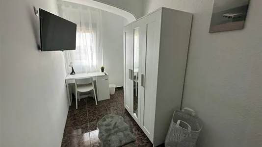 Rooms in Zaragoza - photo 3