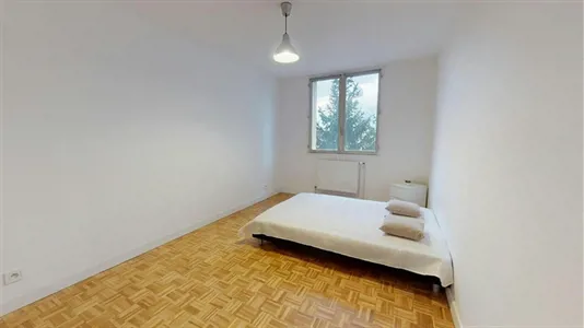 Rooms in Grenoble - photo 3