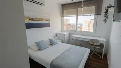 Room for rent in Cornellà de Llobregat, Cataluña