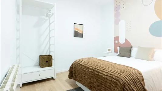 Rooms in Madrid Centro - photo 2