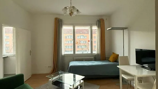 Apartments in Berlin Tempelhof-Schöneberg - photo 1