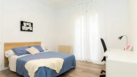 Rooms in Zaragoza - photo 1