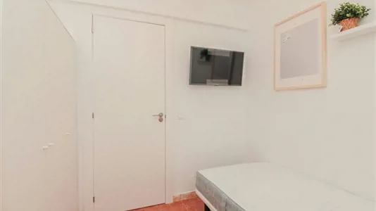 Rooms in Reus - photo 2