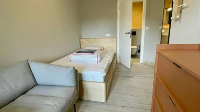 Room for rent in Brussels Etterbeek, Brussels