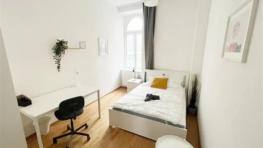 Rooms in Vienna Favoriten - photo 2