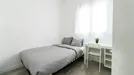 Room for rent, Madrid Latina, Madrid, Calle del Girasol