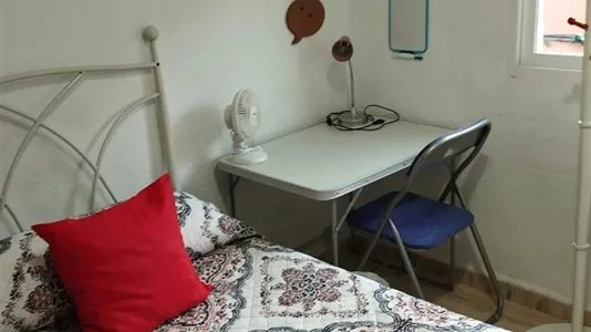 Rooms in Jaén - photo 1