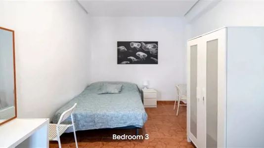 Rooms in Valencia Ciutat Vella - photo 1