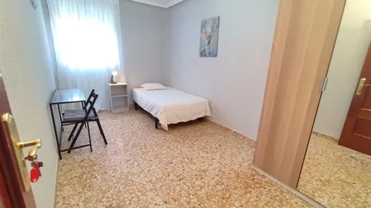 Rooms in Las Barranquillas - photo 3