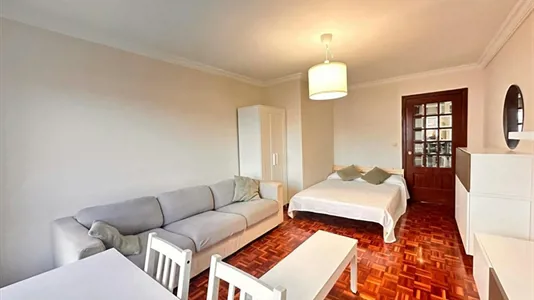 Rooms in Vigo - photo 1