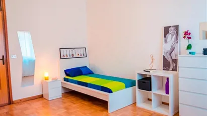 Room for rent in Turin, Piemonte