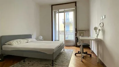 Room for rent in Milano Zona 4 - Vittoria, Forlanini, Milan