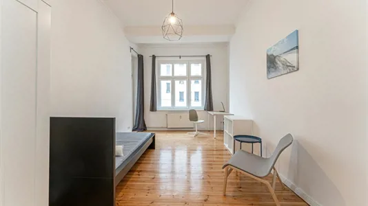 Rooms in Berlin Friedrichshain-Kreuzberg - photo 3