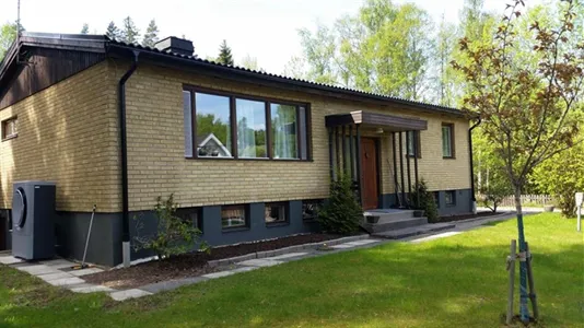 Houses in Sollentuna - photo 1