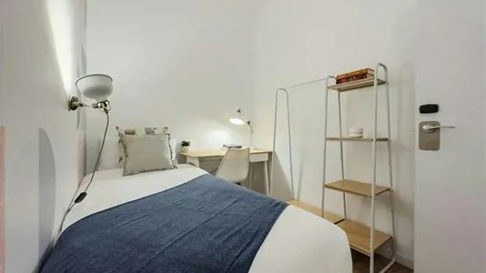 Rooms in Barcelona Ciutat Vella - photo 1