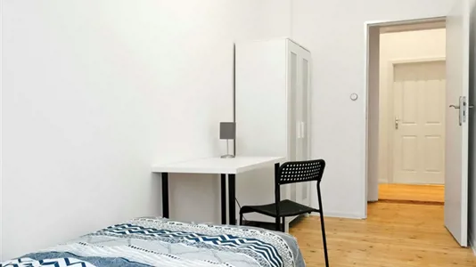 Rooms in Berlin Charlottenburg-Wilmersdorf - photo 3