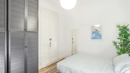 Rooms in Barcelona Eixample - photo 3