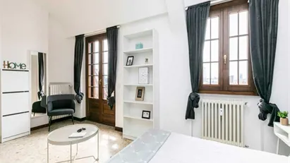 Room for rent in Milano Zona 9 - Porta Garibaldi, Niguarda, Milan