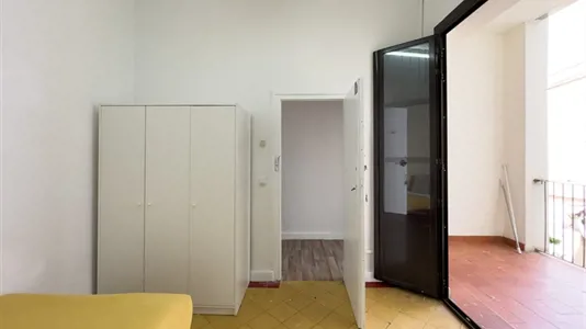 Rooms in Barcelona Ciutat Vella - photo 2