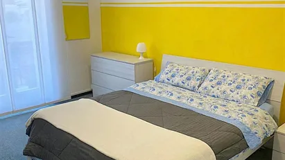 Room for rent in Milano Zona 6 - Barona, Lorenteggio, Milan