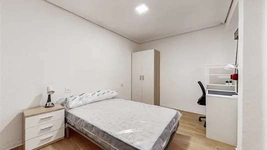 Rooms in Castellón de la Plana/Castelló de la Plana - photo 2