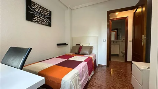 Rooms in Fuenlabrada - photo 1