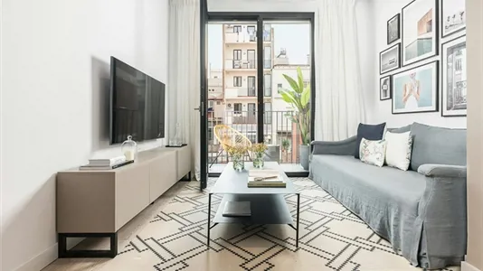 Apartments in Barcelona Eixample - photo 3