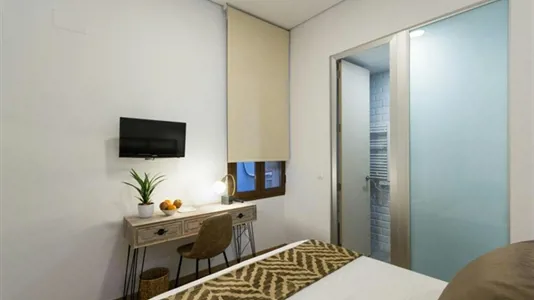 Apartments in Madrid Centro - photo 2