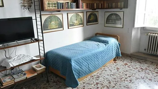 Rooms in Florence - photo 1