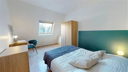 Room for rent in Paris 8ème arrondissement, Paris