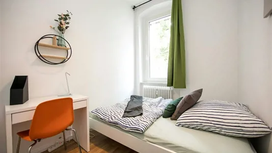 Rooms in Berlin Charlottenburg-Wilmersdorf - photo 1