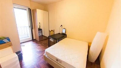 Room for rent in Milano Zona 9 - Porta Garibaldi, Niguarda, Milan