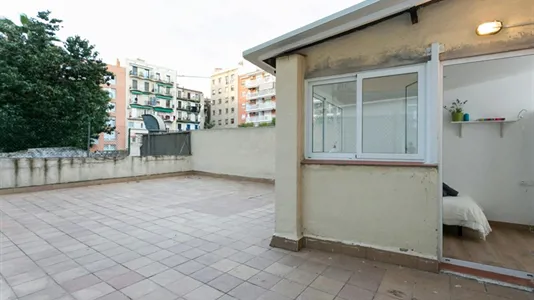 Rooms in Barcelona Eixample - photo 2