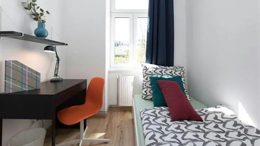 Rooms in Berlin Charlottenburg-Wilmersdorf - photo 2