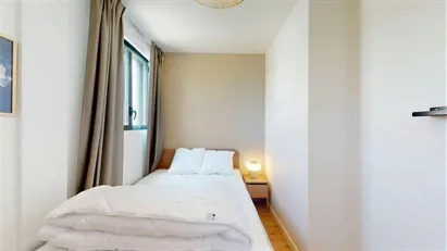 Room for rent in Nanterre, Île-de-France