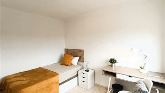 Rooms in Tarragona - photo 1