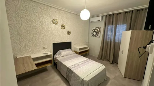 Rooms in Murcia - photo 1